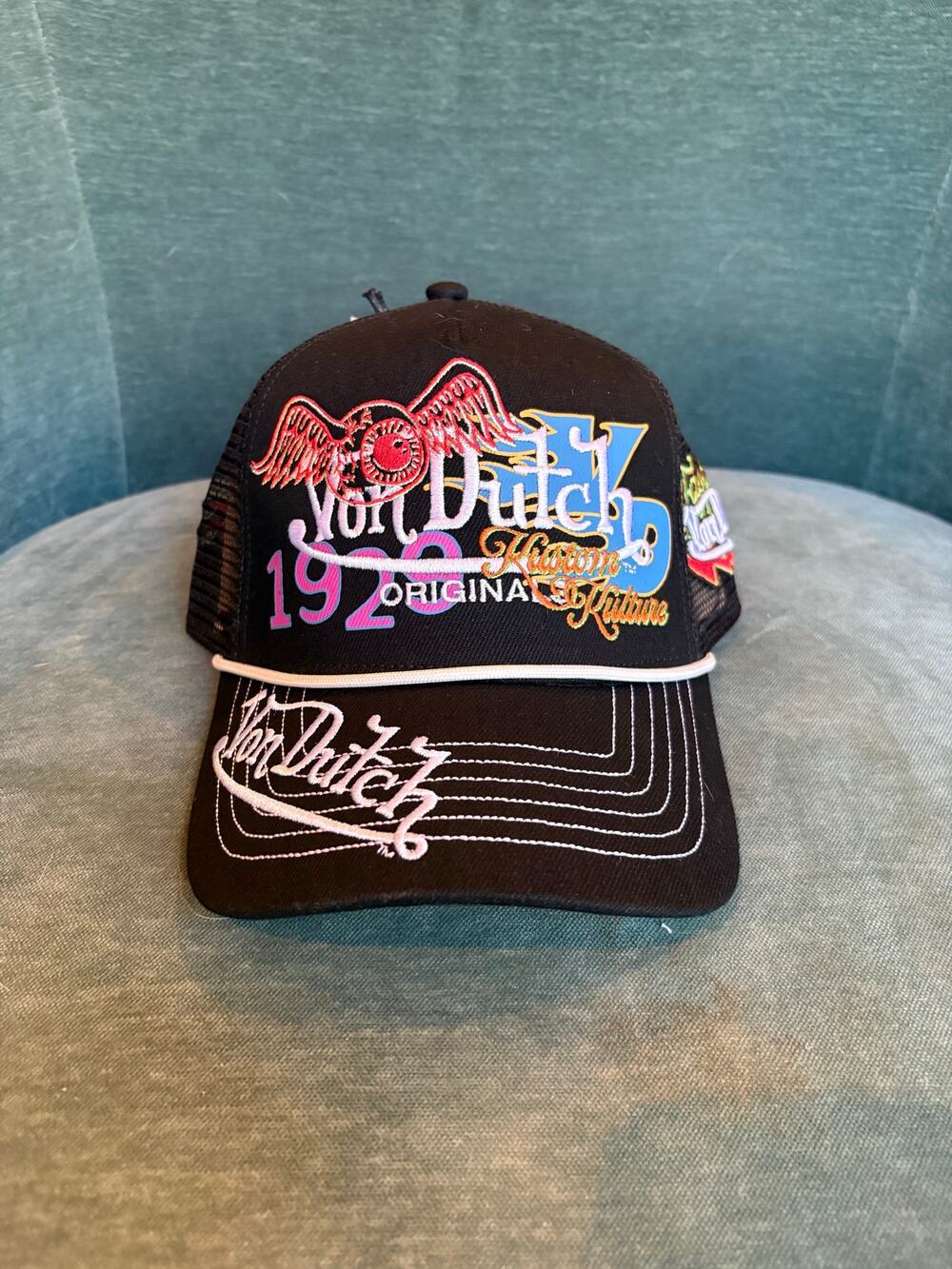 NWT Von Dutch Black Kustom Kulture Trucker Hat - Rope Accent